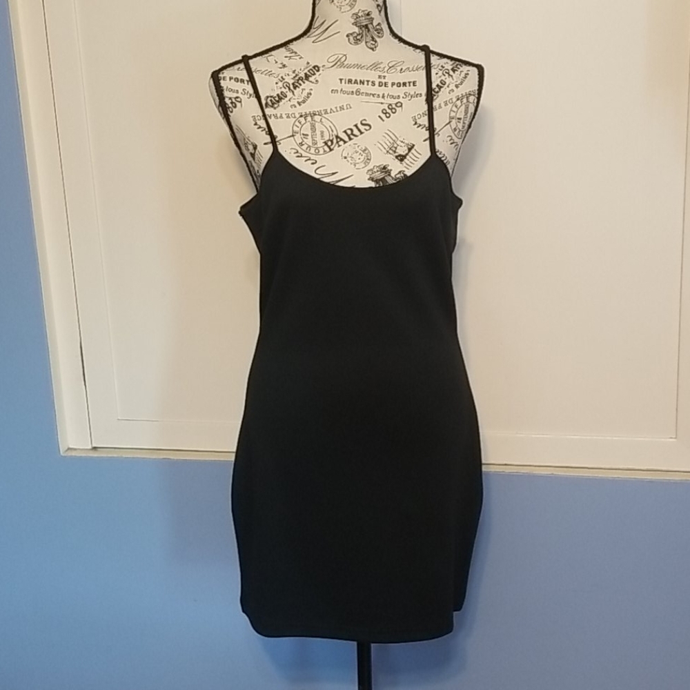 Unique Dress - Picture 10 of 12